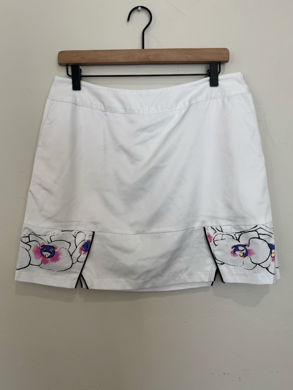 Adidas White and Floral ClimaCool Golf Skort‎ Size 8 Pickleball Tennis Athletic